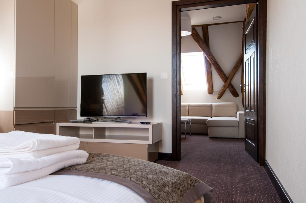 B&B Wieniawa Parking I Sniadanie W Cenie! Breakfast And Parking Included! Leszno  Bagian luar foto