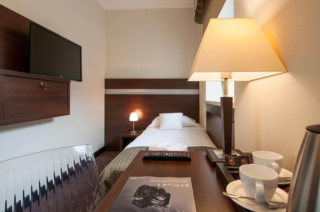 B&B Wieniawa Parking I Sniadanie W Cenie! Breakfast And Parking Included! Leszno  Ruang foto